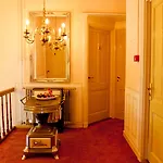 马雷萨纳特旅馆 酒店